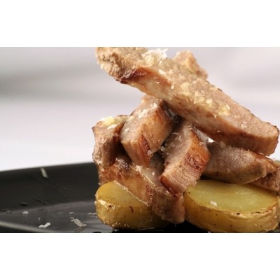 SECRETO IBERICO CONFITADO 1 KG. FOODVAC